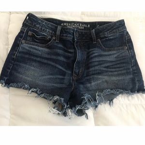 SOLD Festival High Rise American Eagle shorts 💙